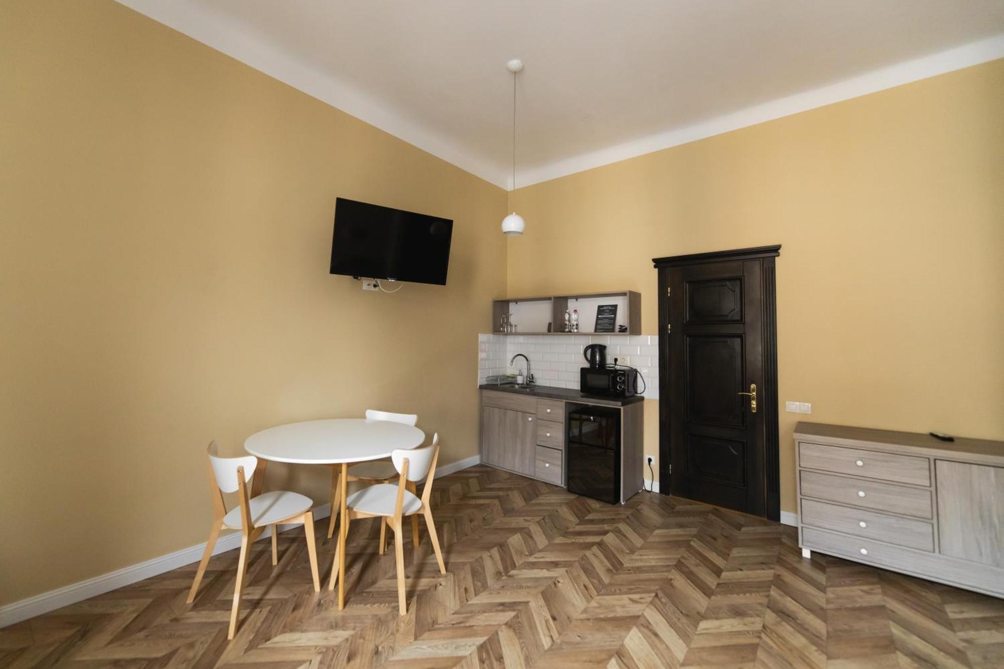 Apartments Justlvivit At The Rynok Square 外观 照片